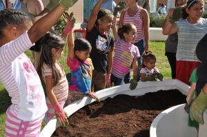 Kitchen Community lets kids play in the dirt again